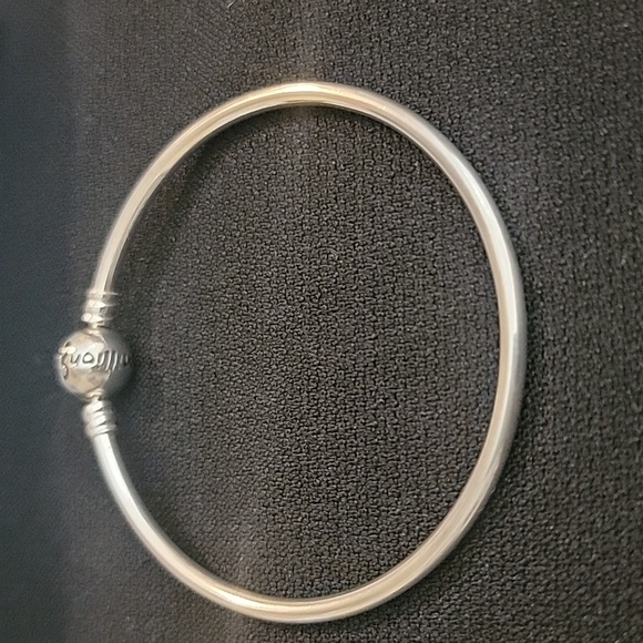 Pandora One In a Million Bangle Bracelet With Clasp - Picture 4 of 6